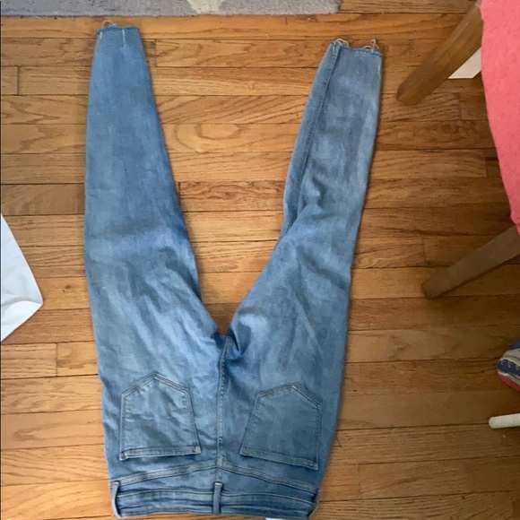 RIPPED BLUE JEANS - Picture 4 of 4